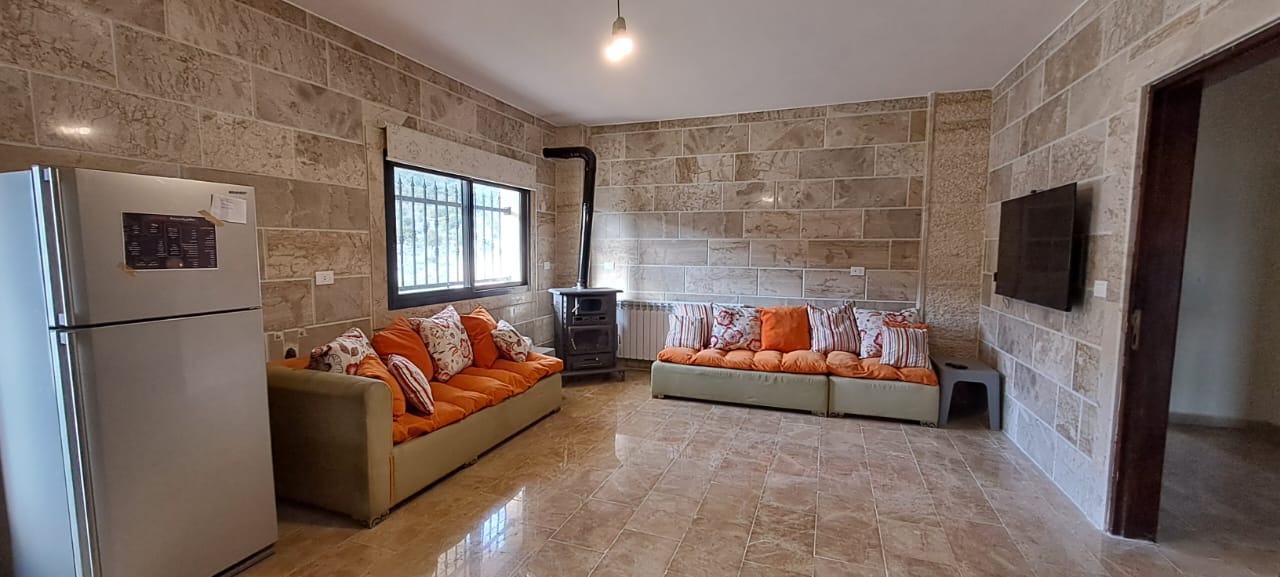 Chalet B with Private Pool – Kfarhouna, Jezzine