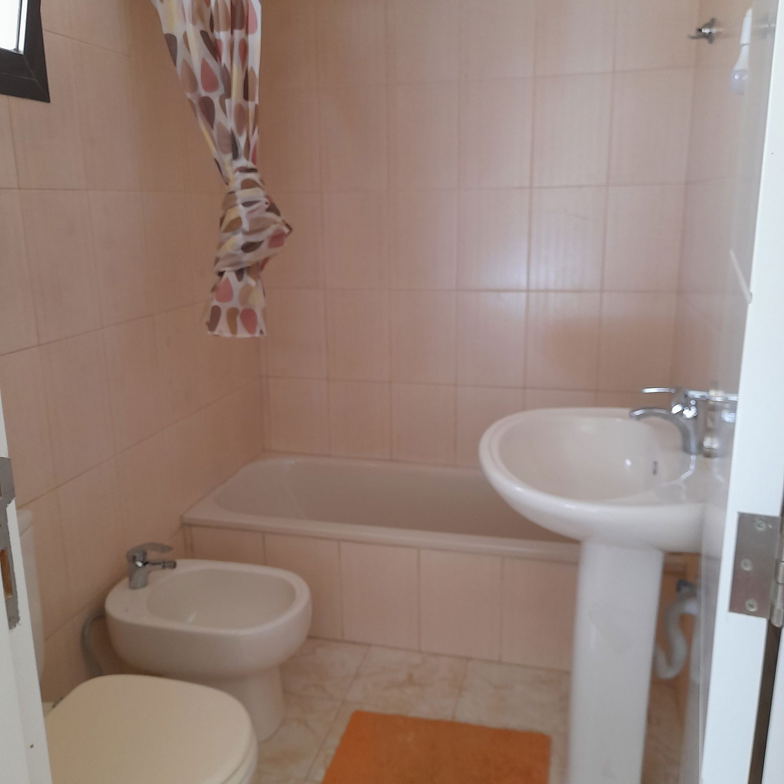 Third Floor Apartment in a Building – Mtein, Zaarour