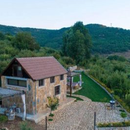 Rustic Cottage – Barouk