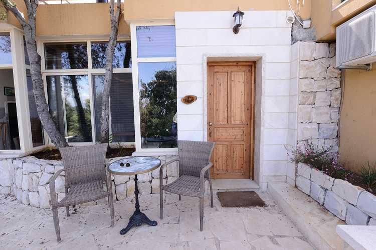 Elissar Room#8 in a Guesthouse – Abdelli, Batroun