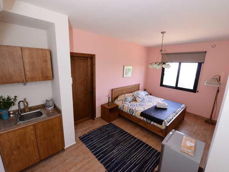 Adonis Room#9 in a Guesthouse – Abdelli, Batroun