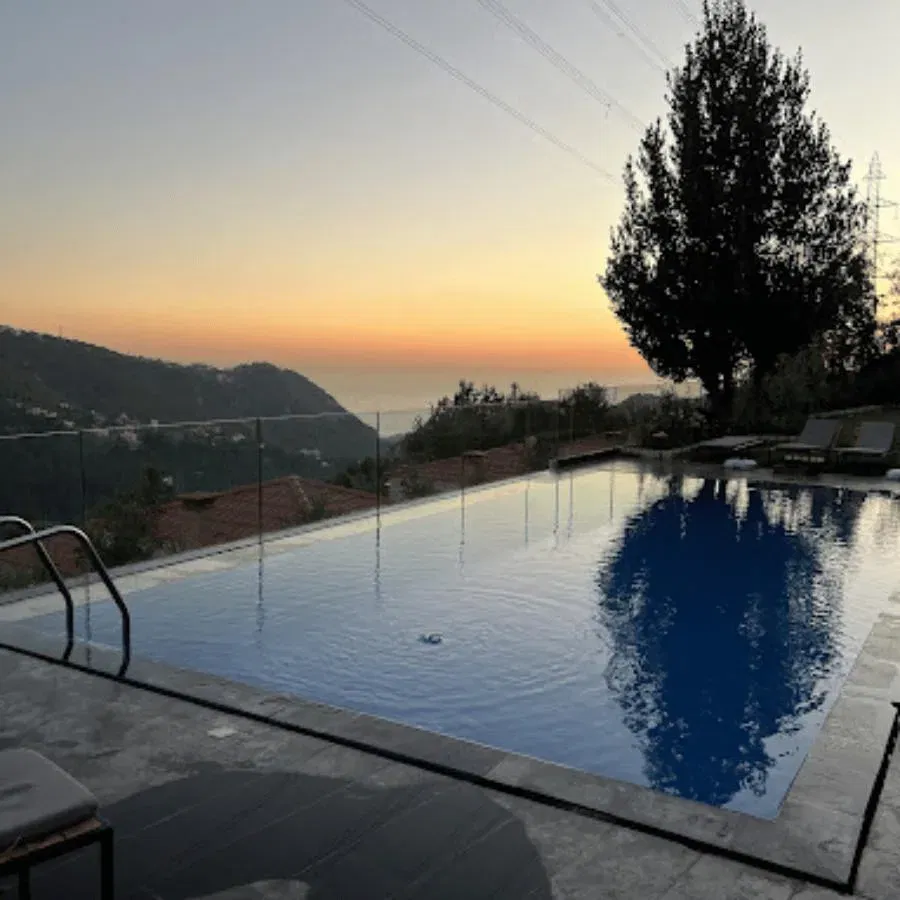 Dahlia Chalet in a Resort – Fatre, Jbeil