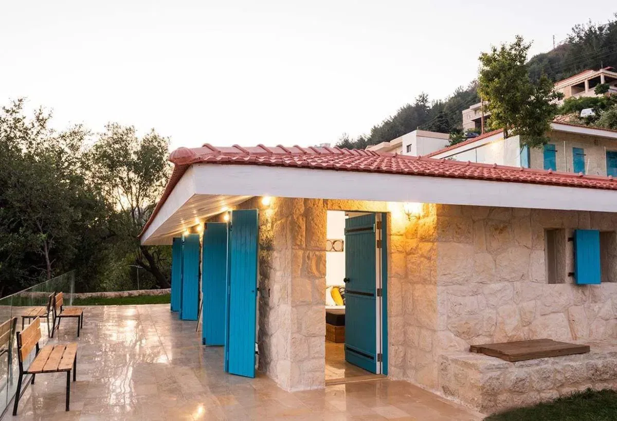 Lavande Chalet in a Resort – Fatre, Jbeil