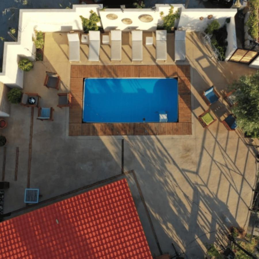 Chalet with Private Pool – Mestita, Jbeil