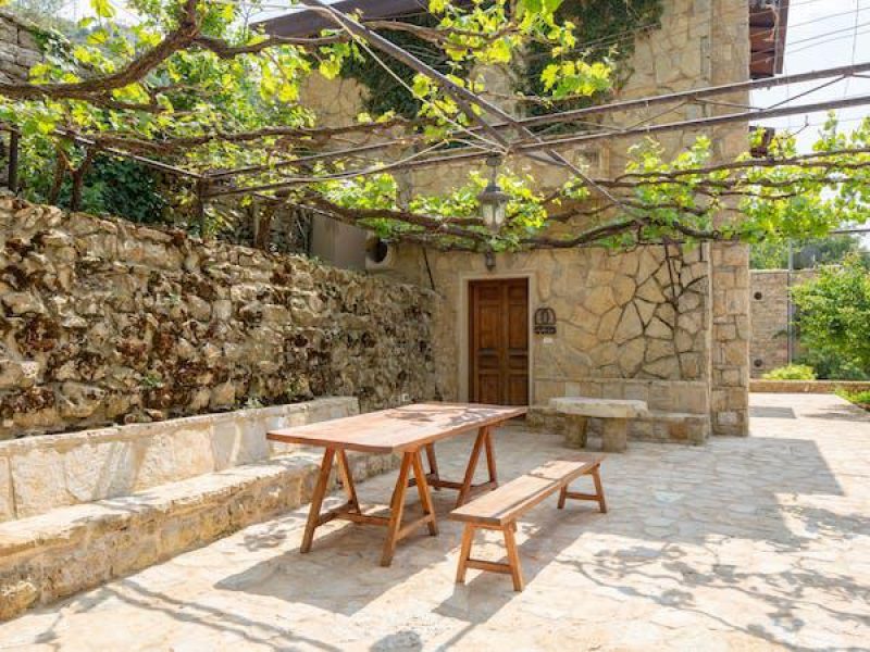 Valley House in a Guesthouse – Maaser Beit el Deen, El Chouf