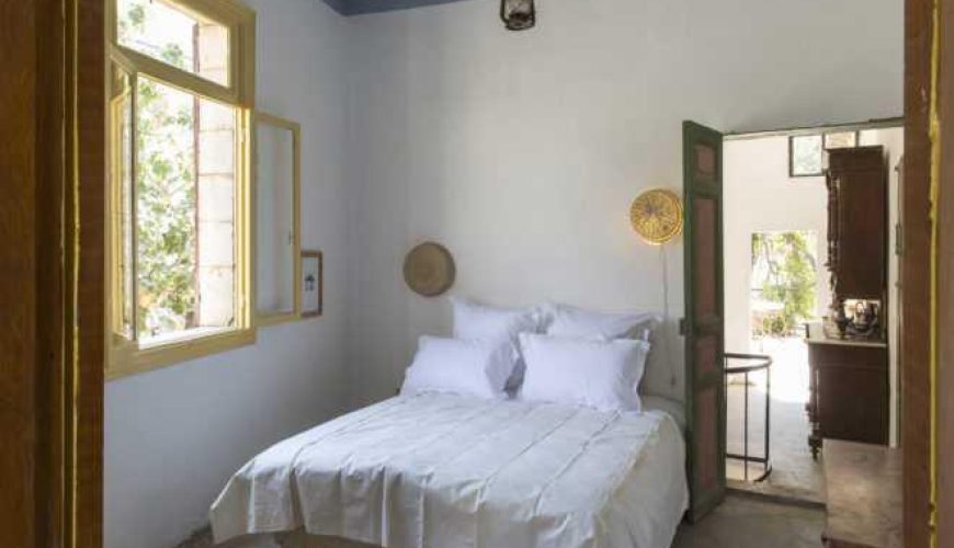 Room 1 in a Guesthouse – Douma
