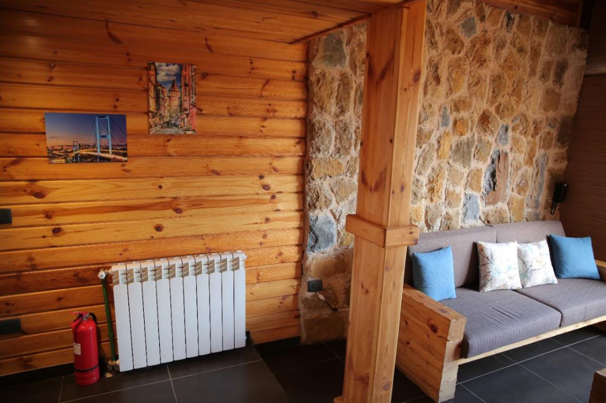 Chalet Mont Blanc in a Resort – Laqlouq, Jbeil