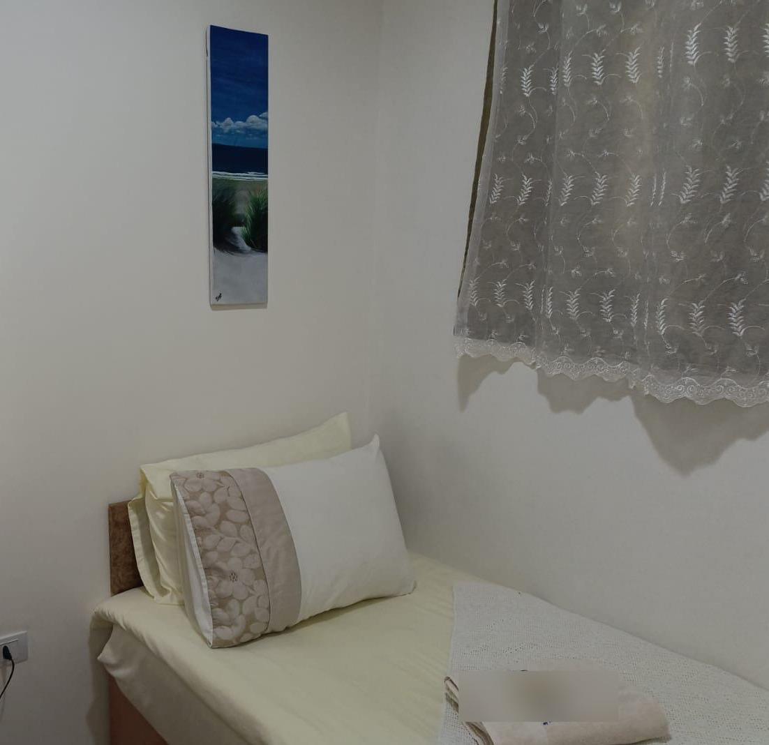 Single Room Jaziret Rmayle – El Mina, Tripoli