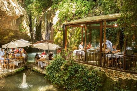 Nabeh Merched Waterfalls Restaurant