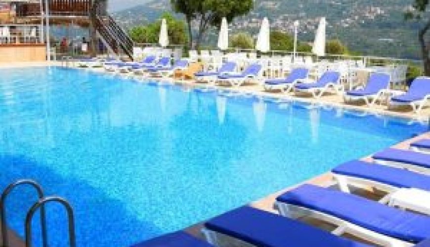 Venus Mountain Resto Pool