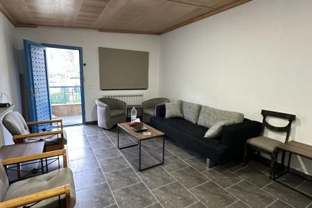 Room #10 (3 people) – Oyoun Orghosh