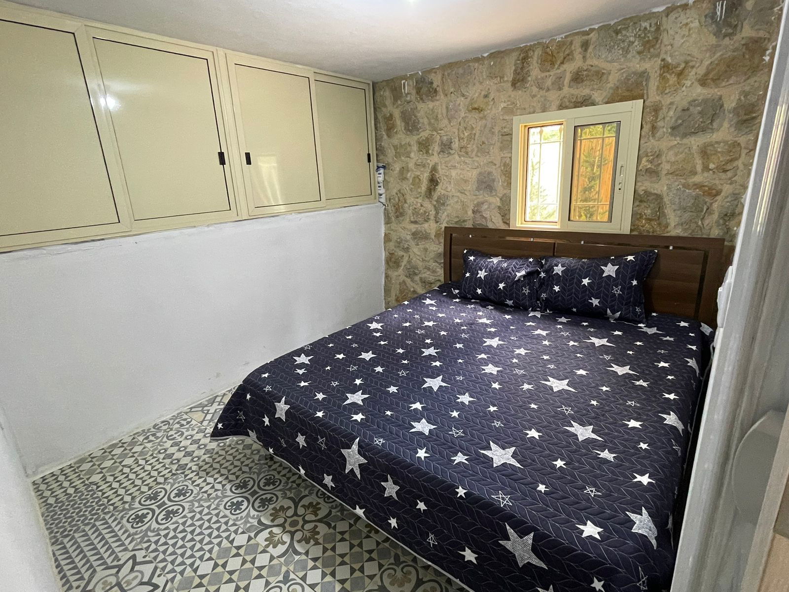 Stone Guesthouse with River Access – Jdeideh, El Chouf