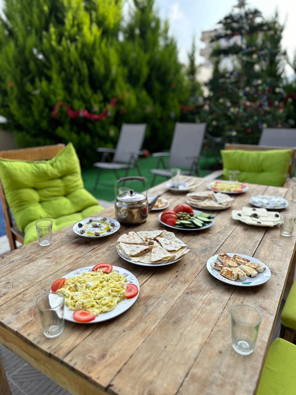 شاليه ليتل بيروت – سوق الغرب, عاليه