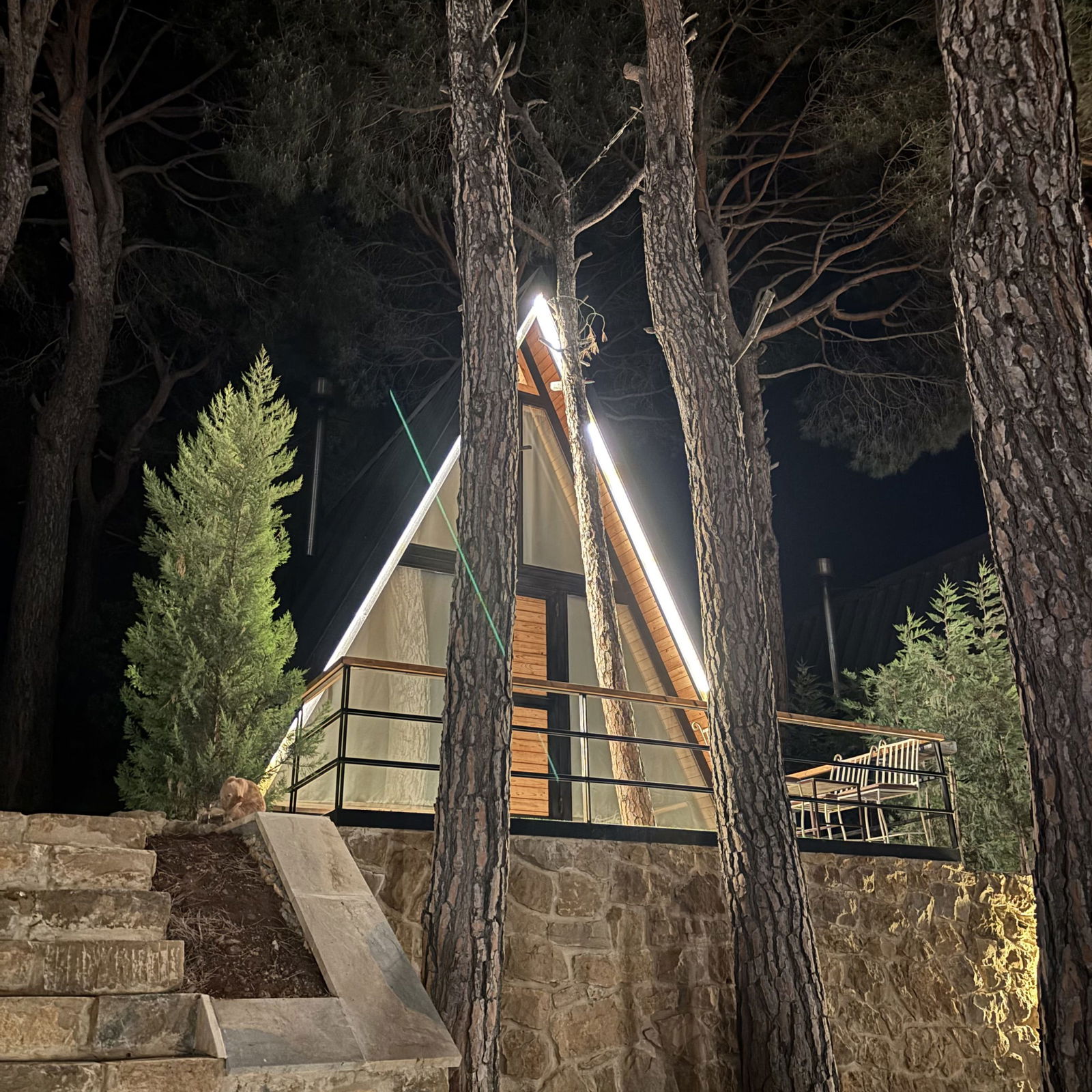 A-shaped Bungalow with Outdoor Jacuzzi- Douma