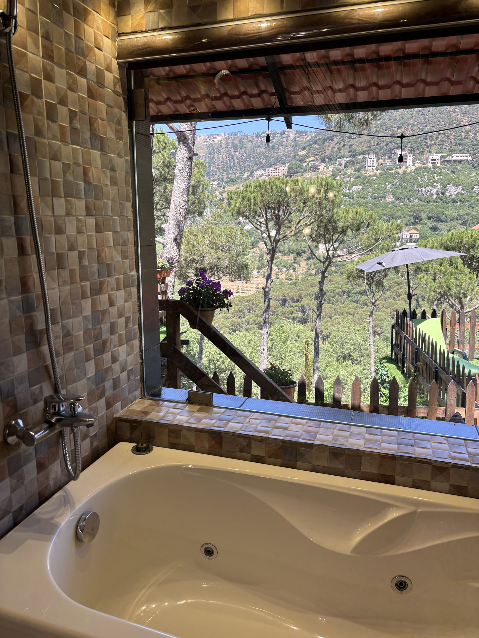 Stone Cabin – El Mtein