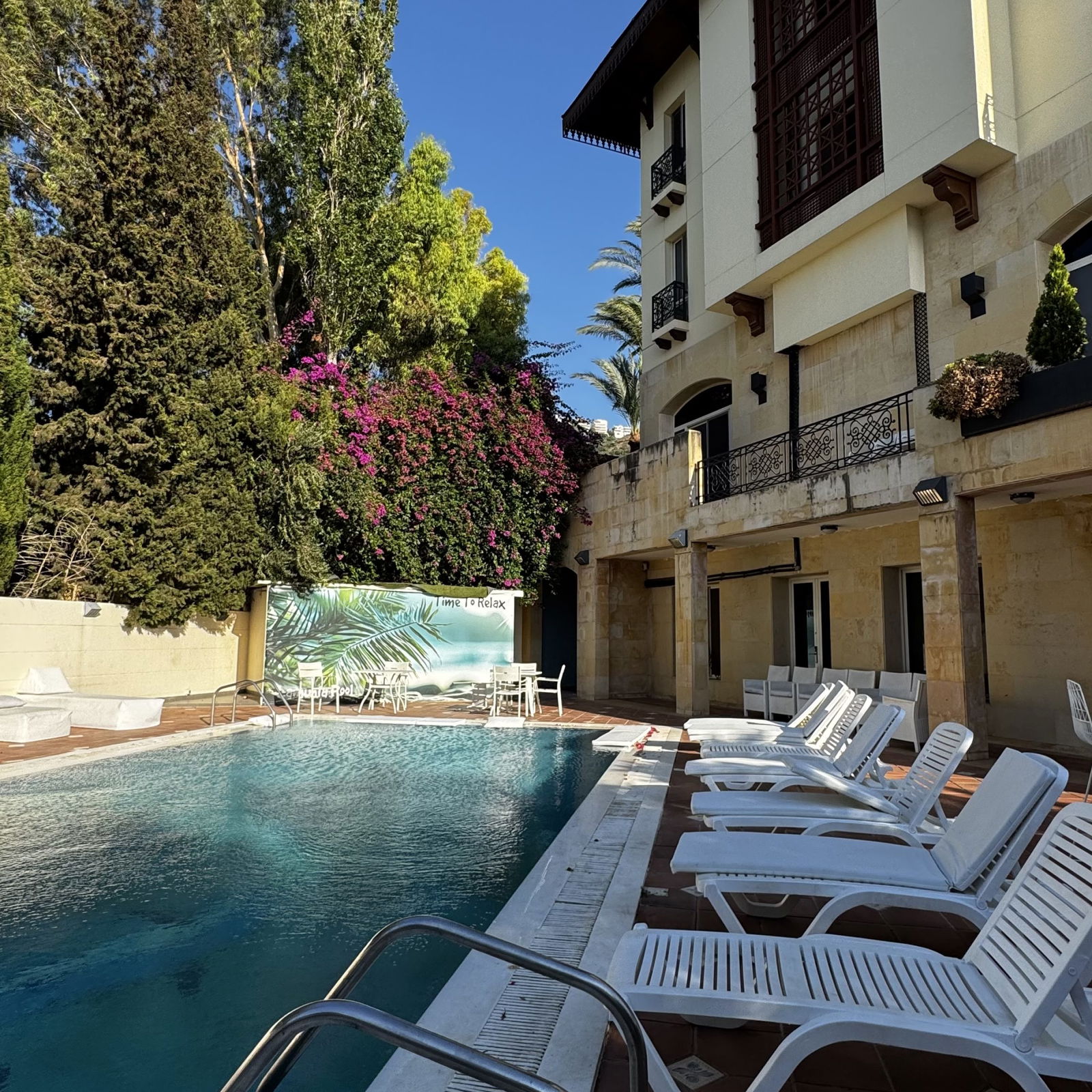 Hotel – Qalamoun, Tripoli