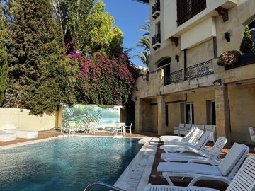 Hotel – Qalamoun, Tripoli