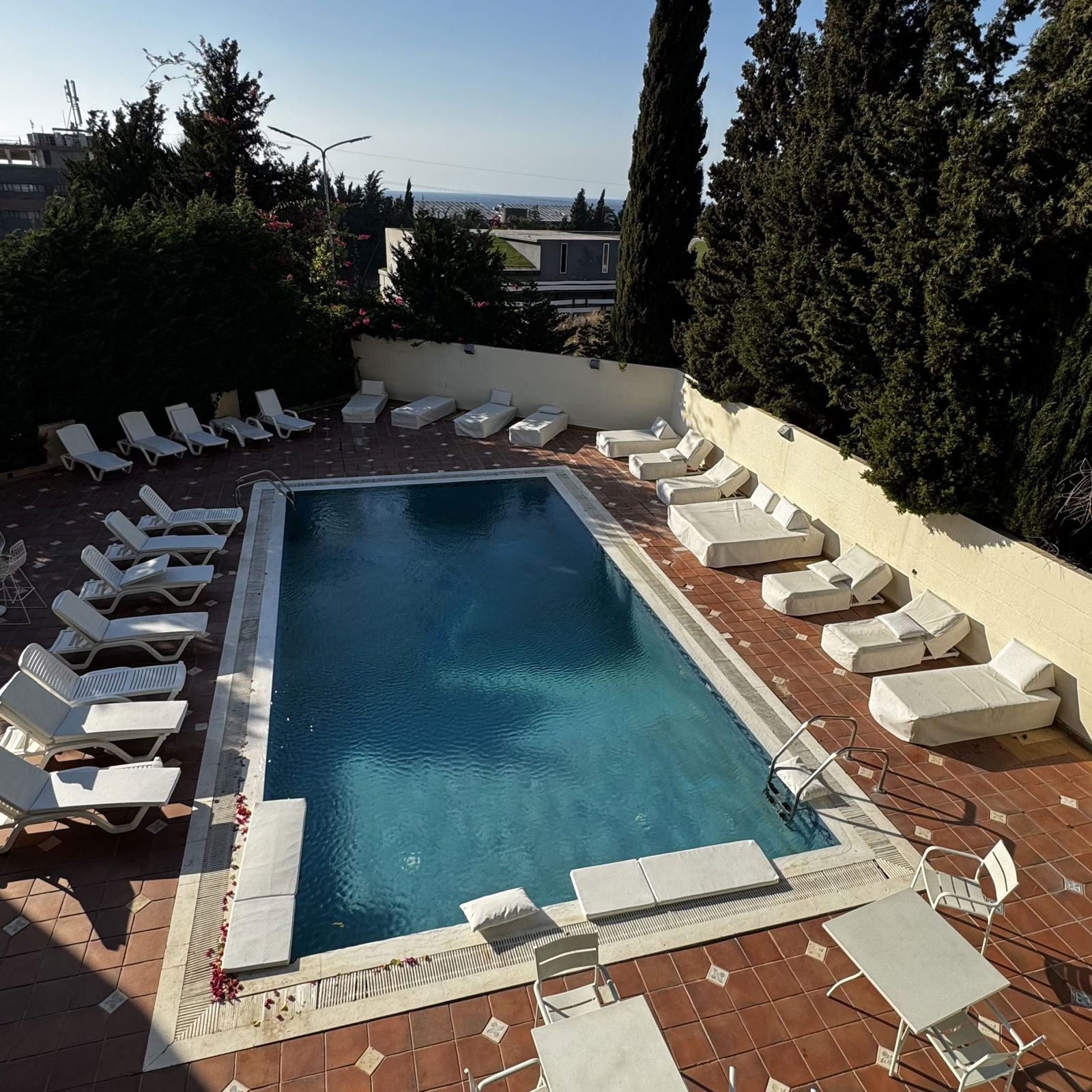 Hotel – Qalamoun, Tripoli