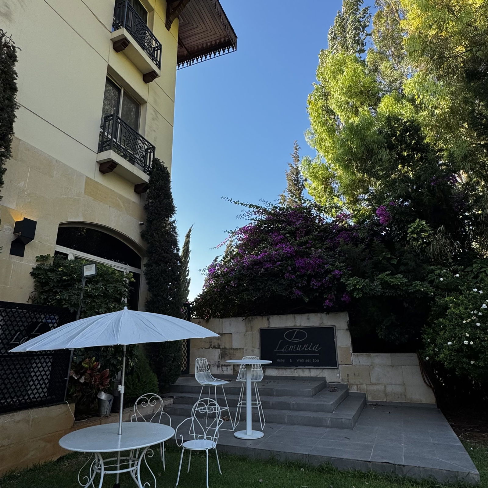Hotel – Qalamoun, Tripoli