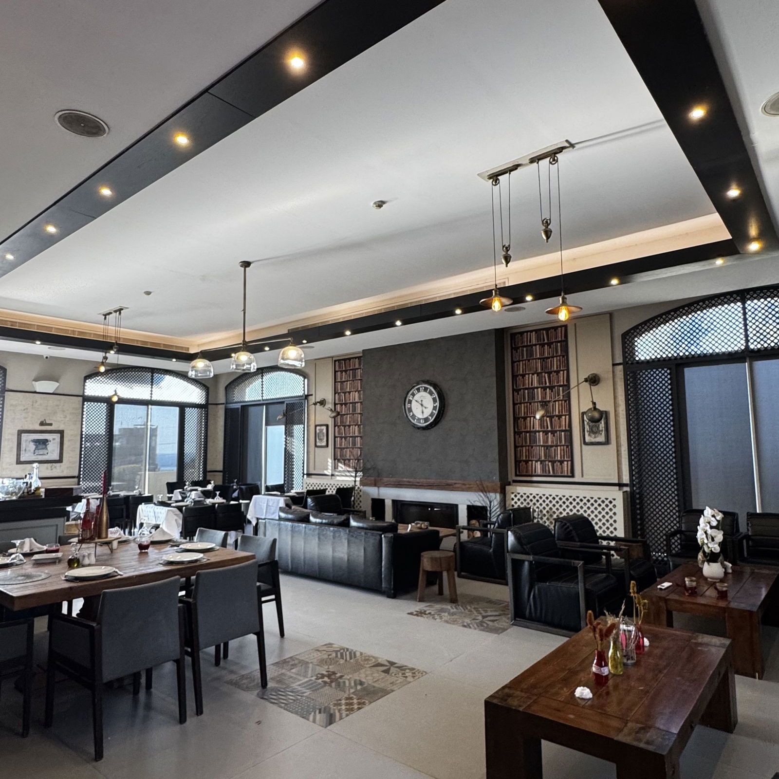 Hotel – Qalamoun, Tripoli