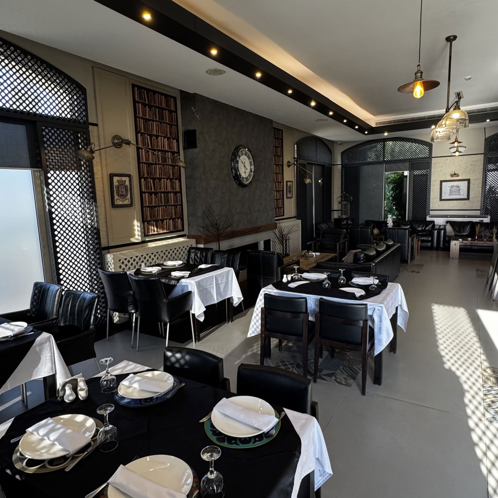 Hotel – Qalamoun, Tripoli