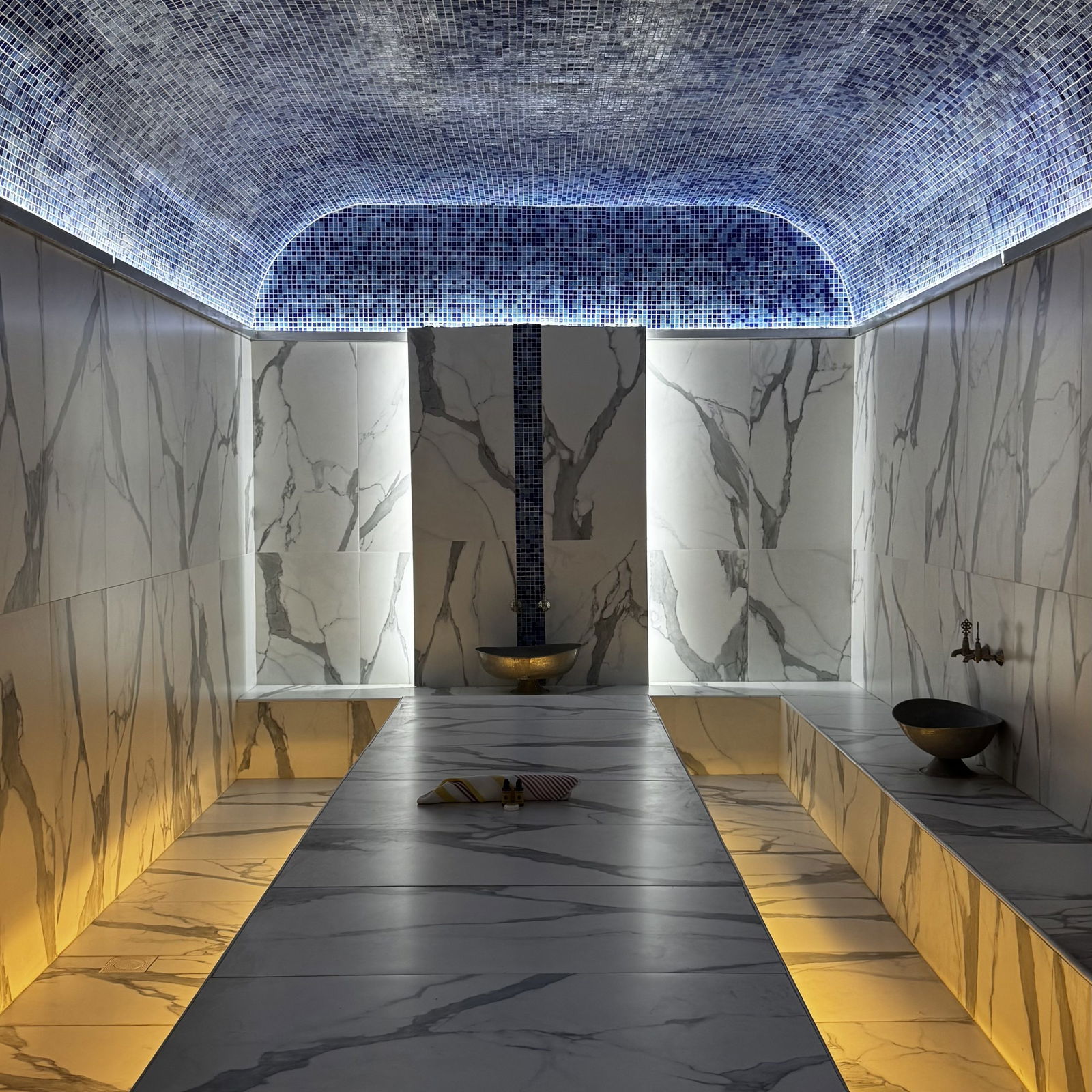 Hotel – Qalamoun, Tripoli