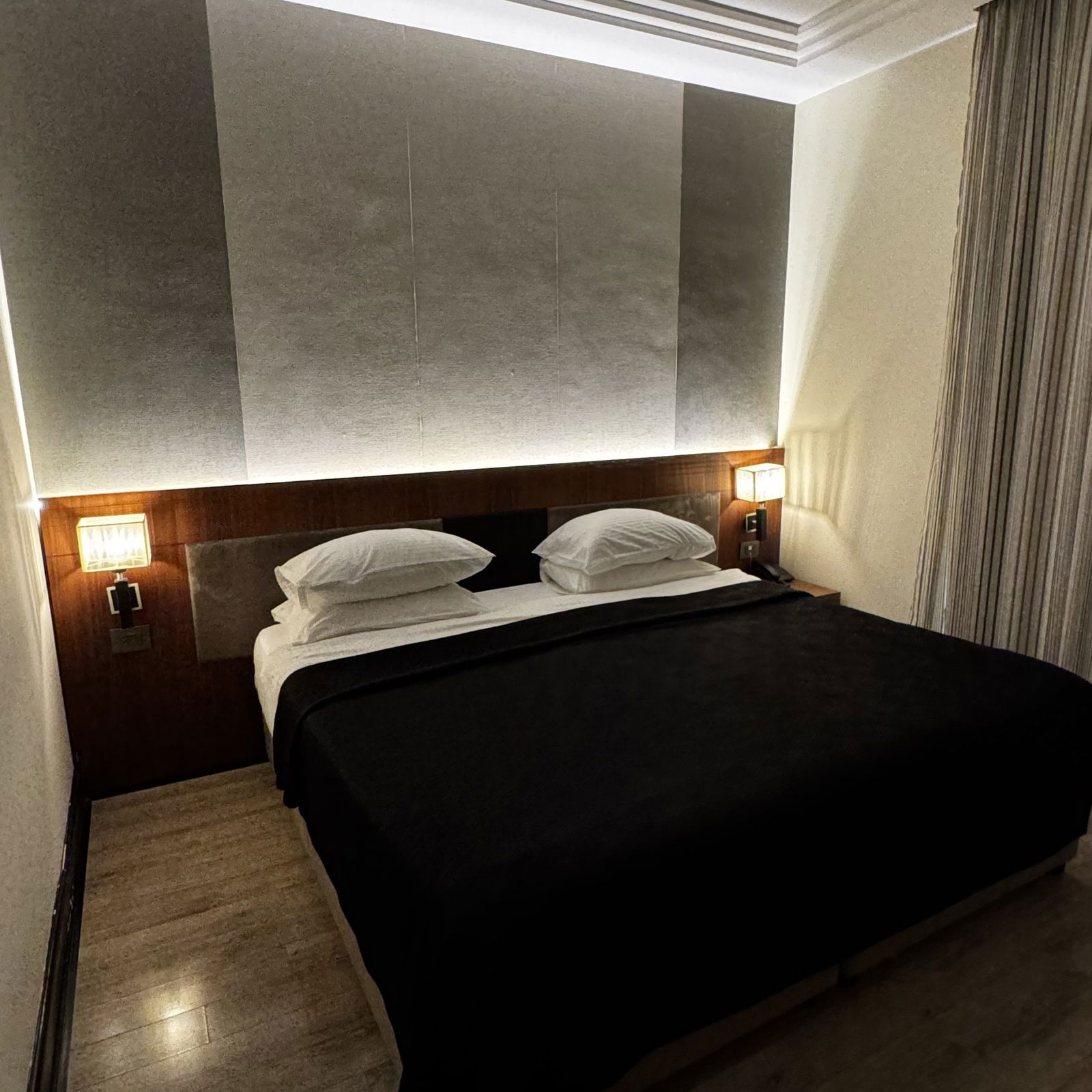Hotel – Qalamoun, Tripoli