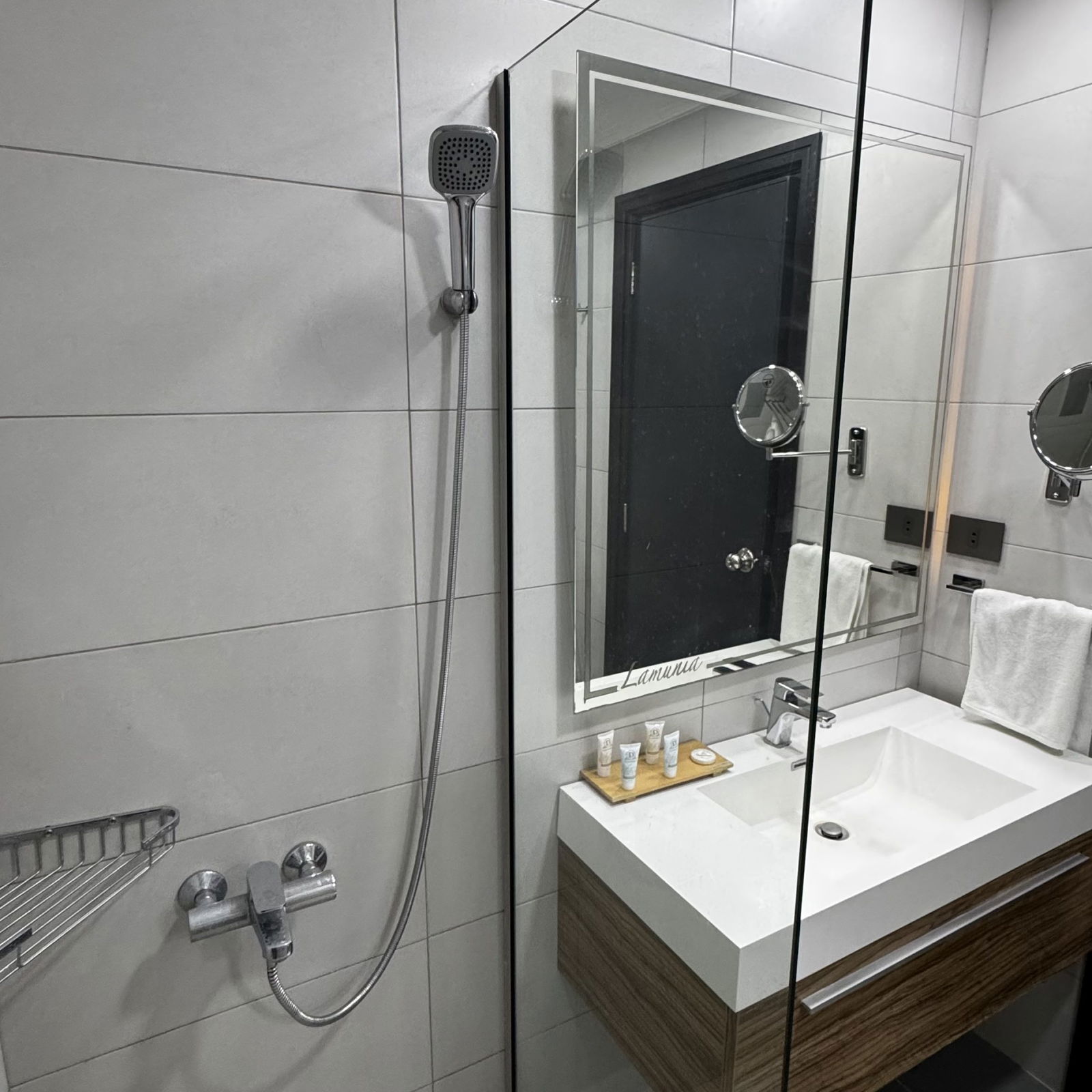 Hotel – Qalamoun, Tripoli