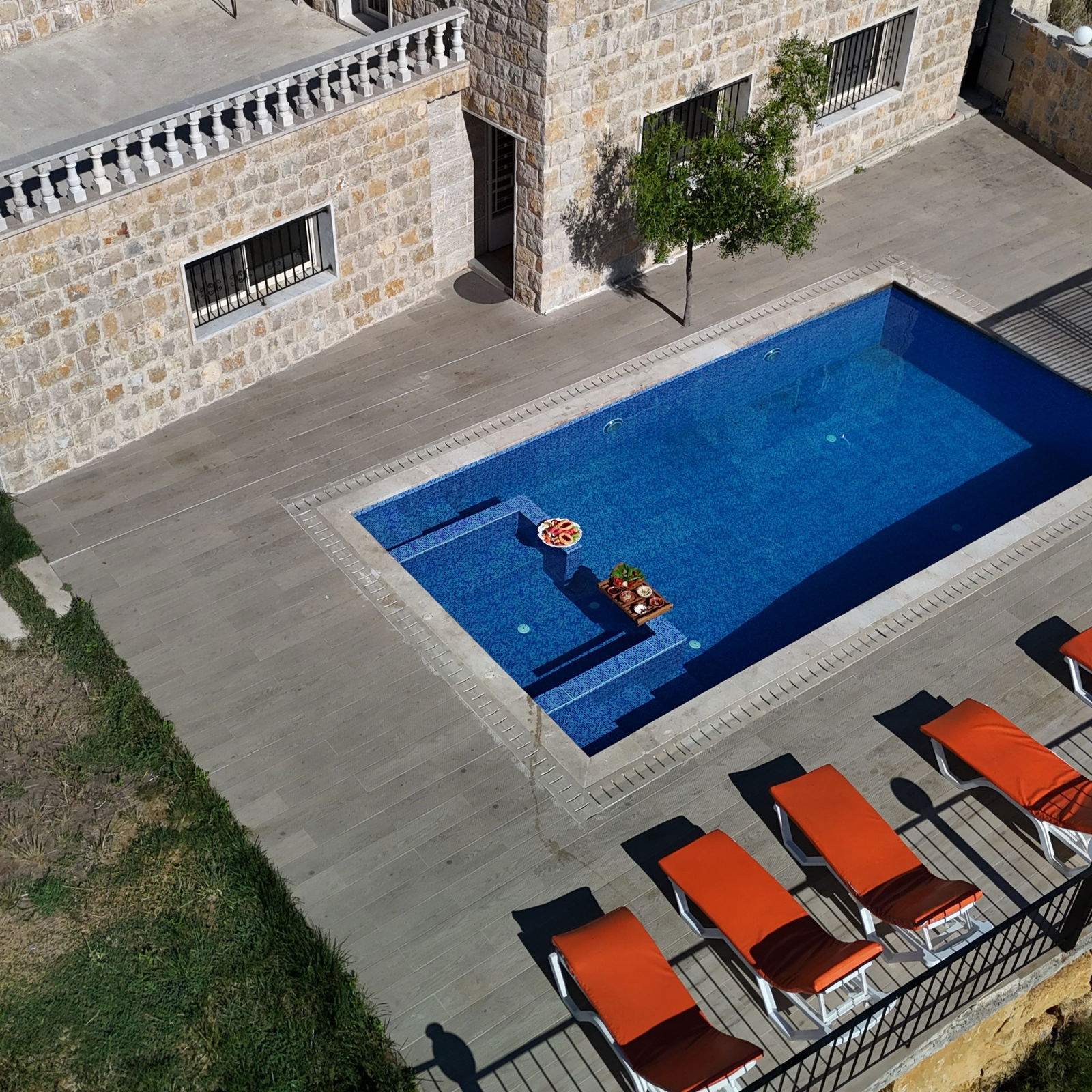 Chalet Paradise with Private Pool – Mazraat al Chouf
