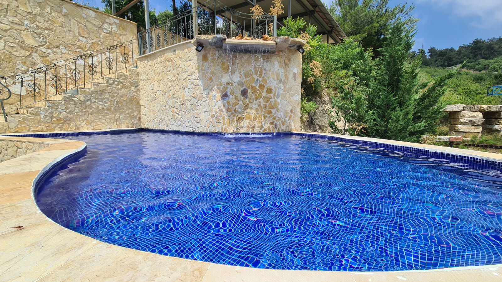 Villa with Two Pools – Al Burjen, Chouf