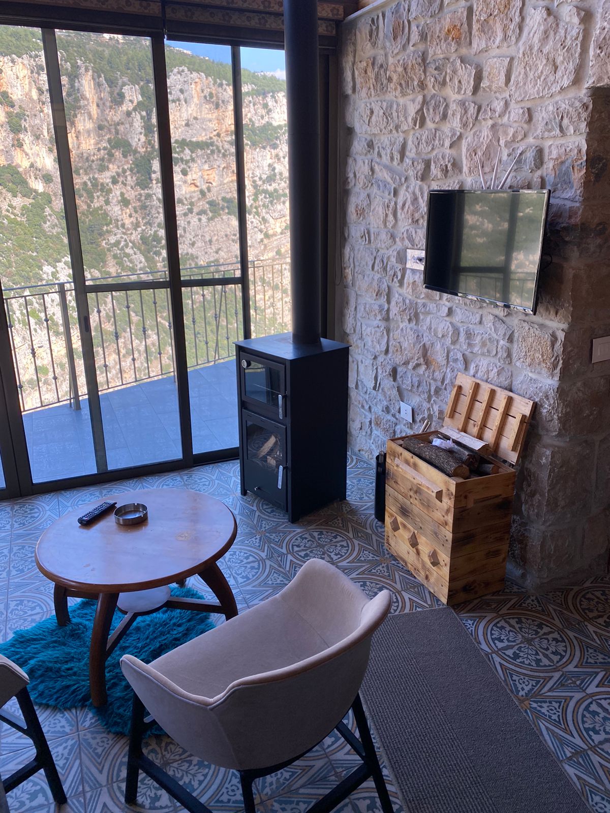 Cabin – Yahchouch, Keserwan