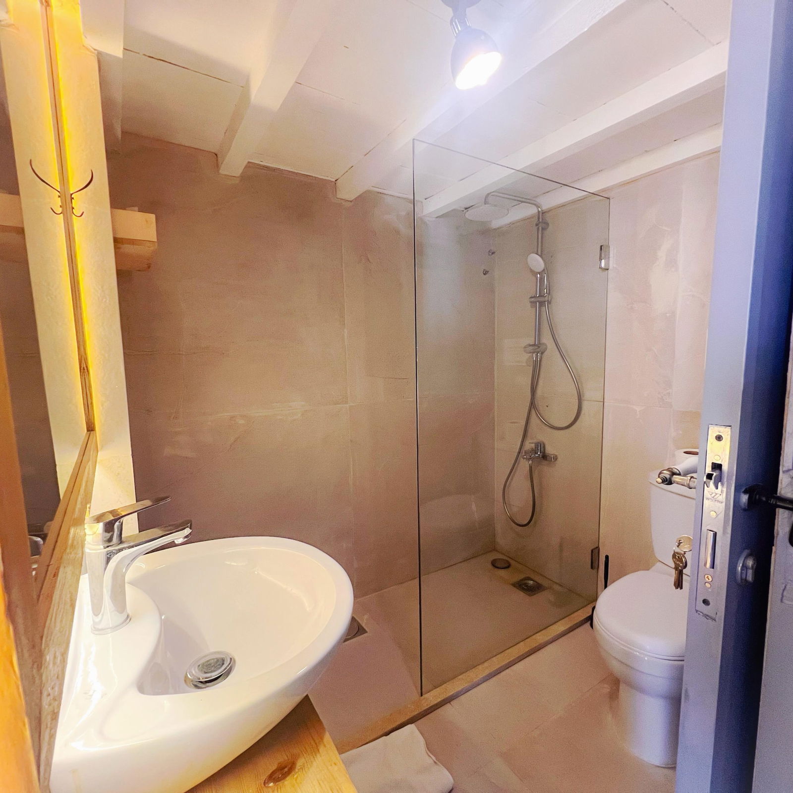 Midnight Sin Apartment – Batroun