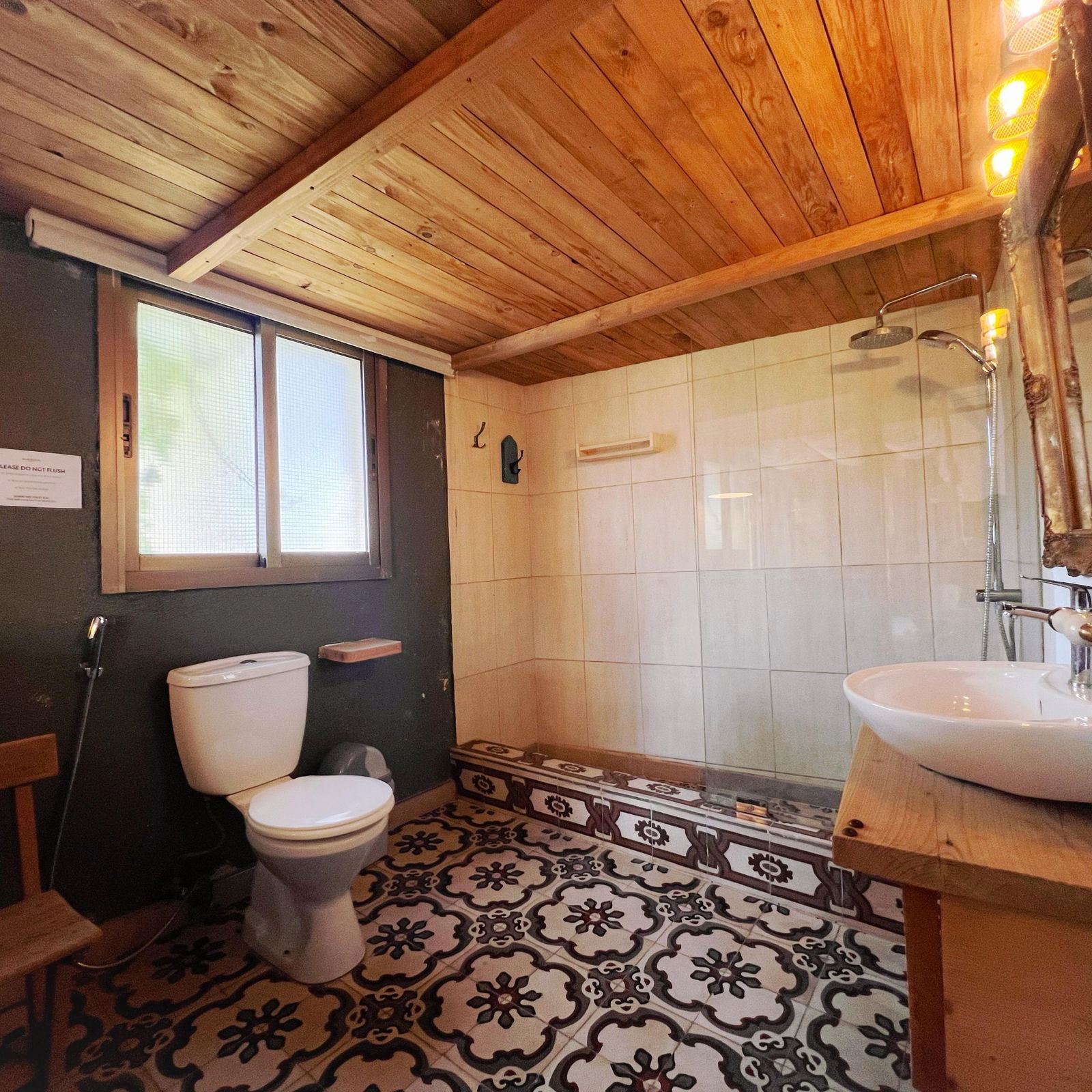 Midnight Sin Apartment – Batroun