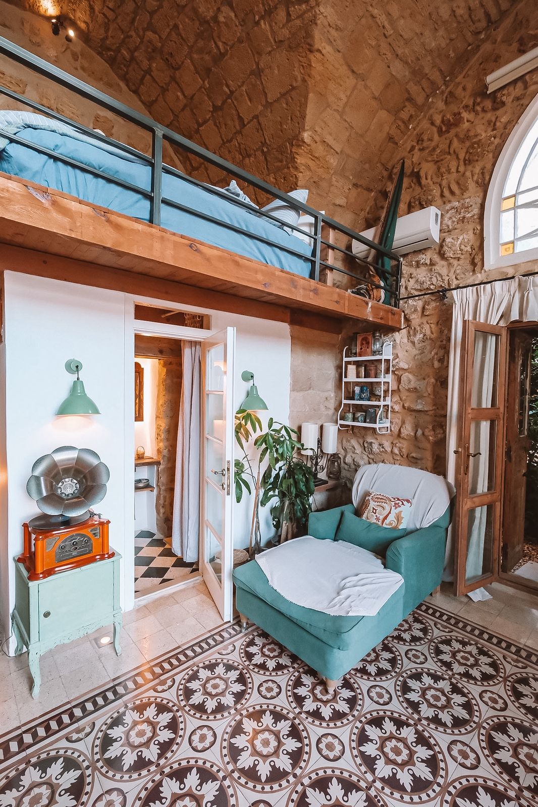 Blue Moon Duplex Apartment – Batroun