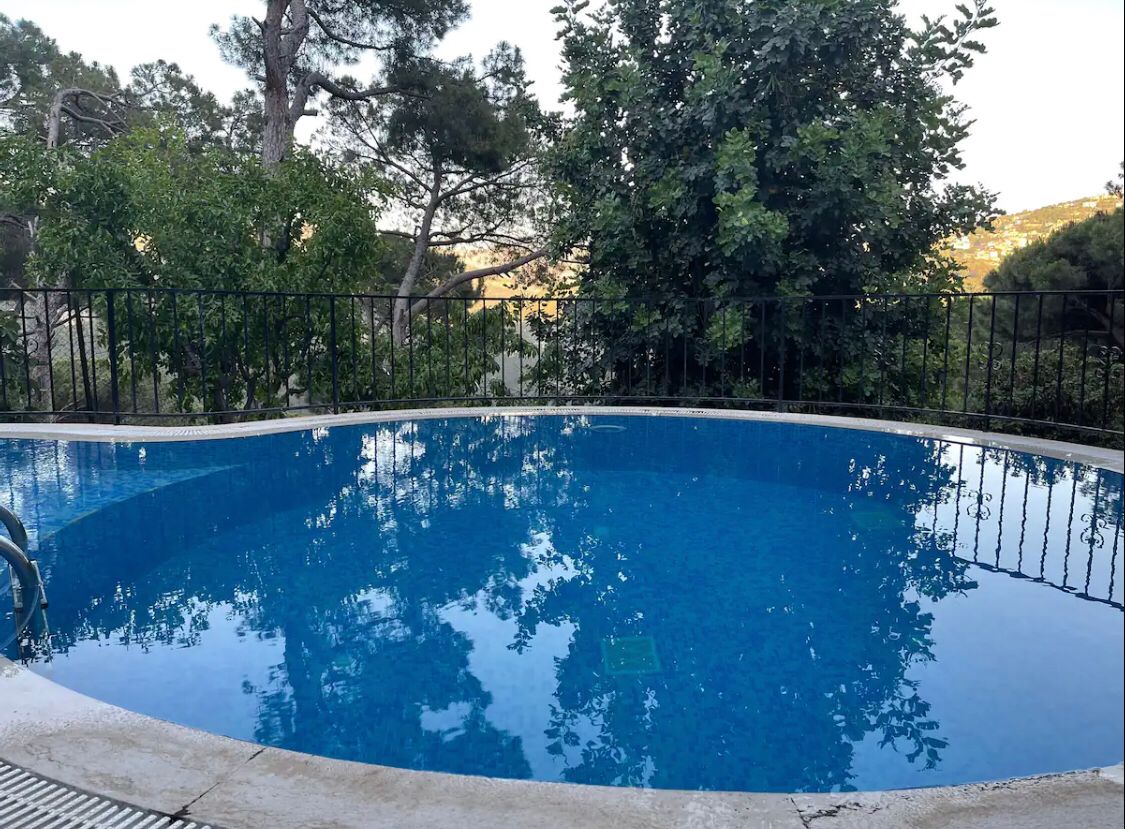 Villa with Private Pool- Beit Meri, Matn