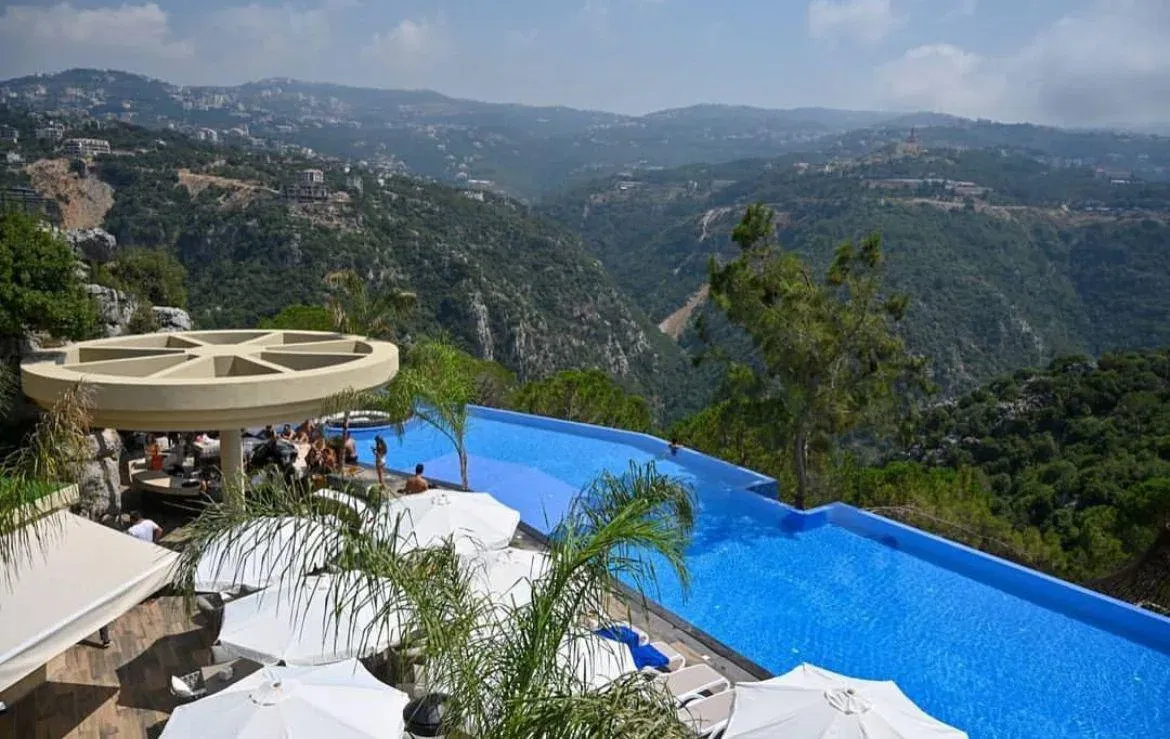 Hanging Villa with Jacuzzi – Ajaltoun, Keserwan