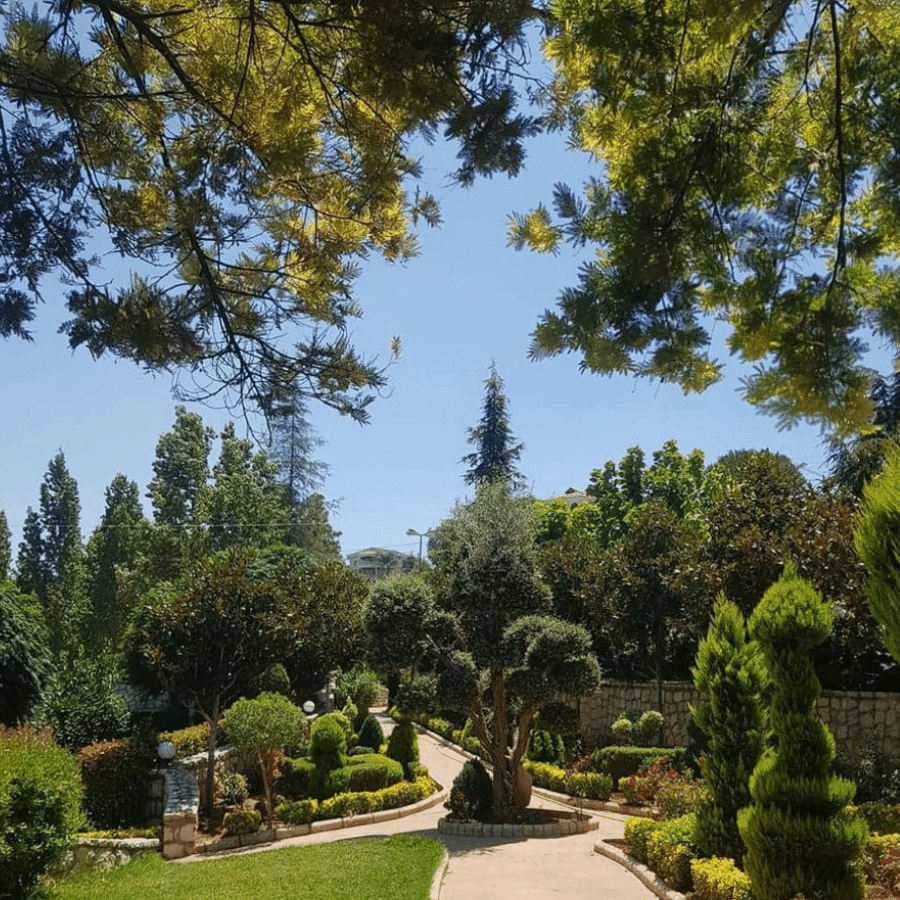 The garden of the Saydeh Al Maasoumeh