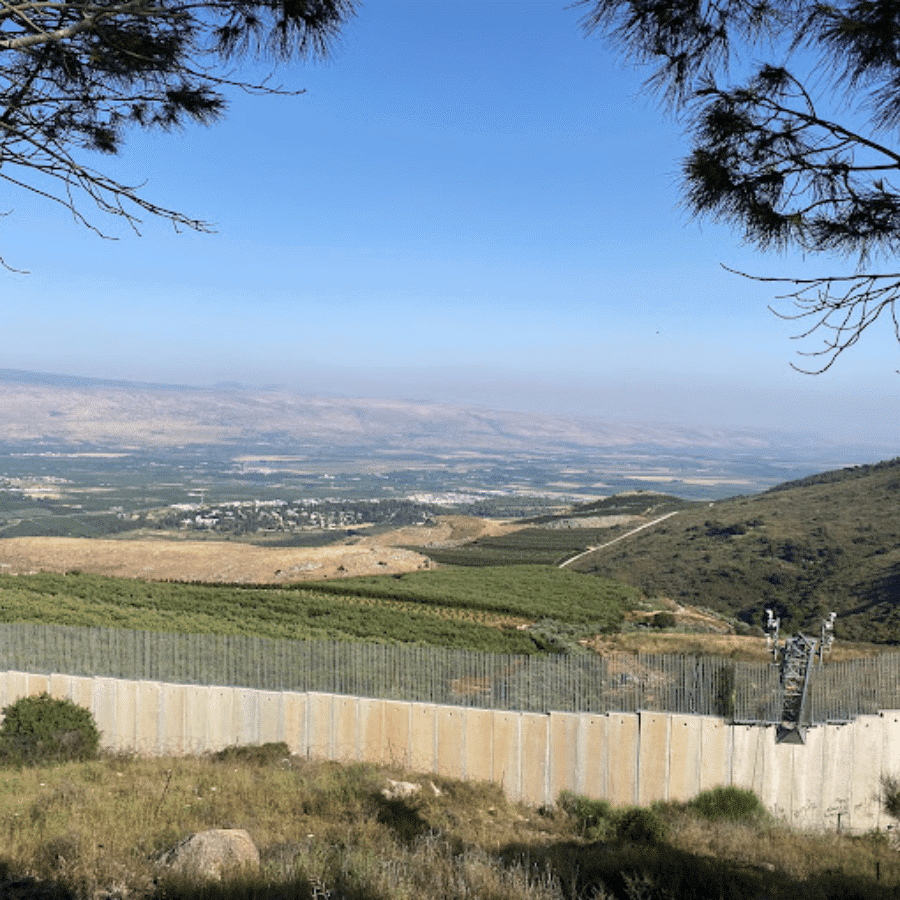 Odaisseh Sign – Lebanese Palestinian Borders