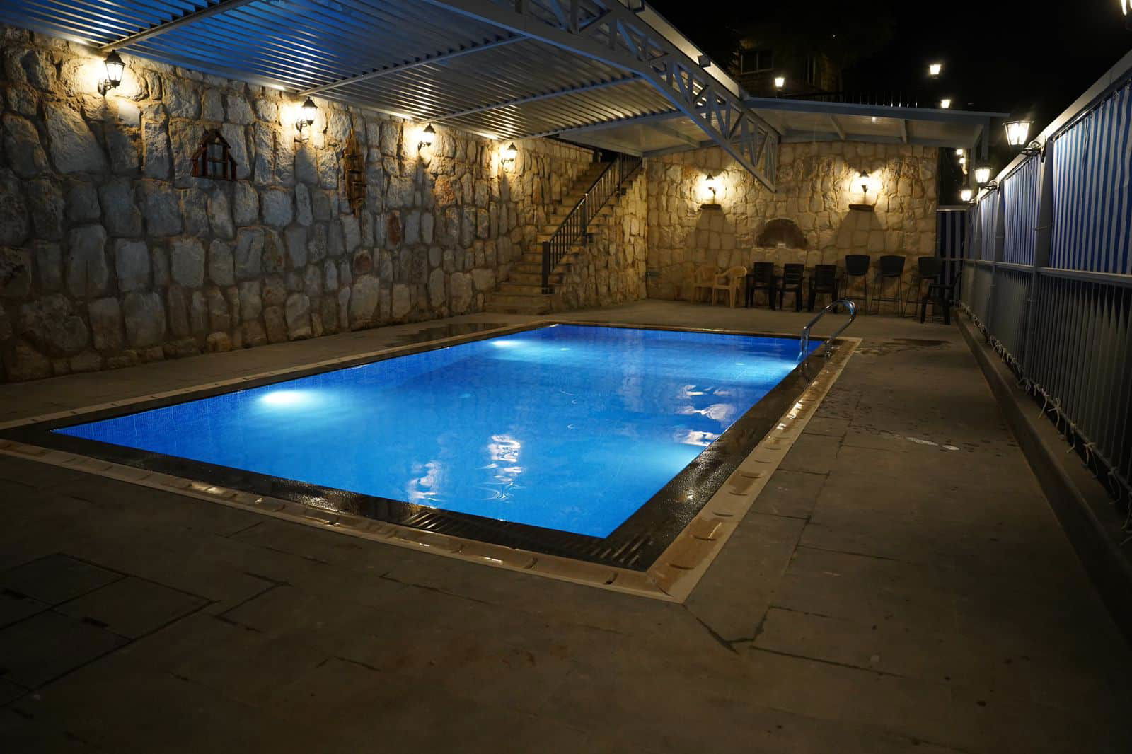 Chalet with private pool – Arabsalim