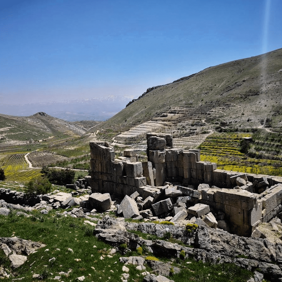 Hosn Niha Roman Temple