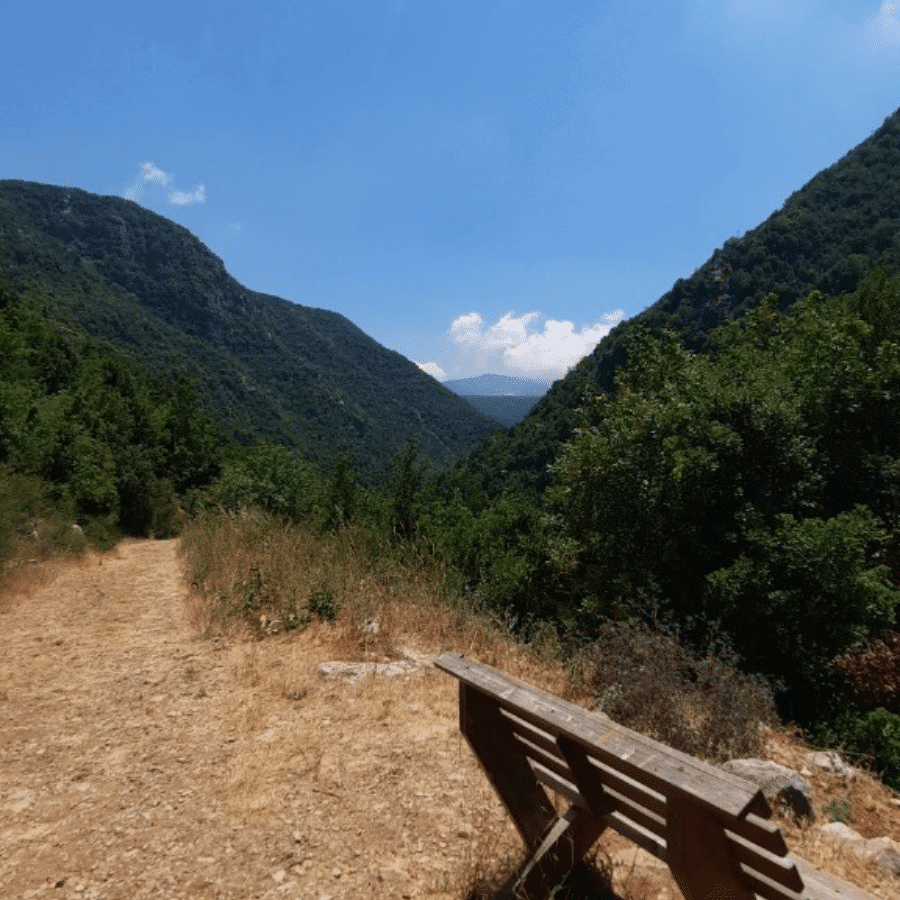 Wadi Al Saleeb Hike