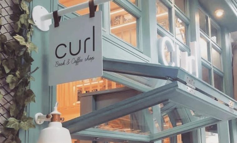 Curl Books & Coffee