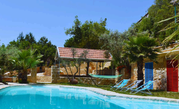 Guesthouse Two with Pool – Baaqline, Chouf