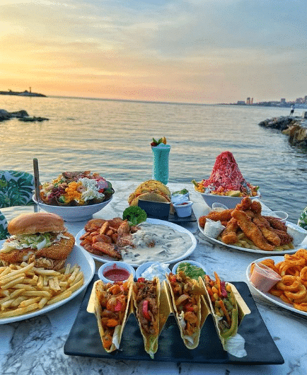 Lunch at Palms Beach House