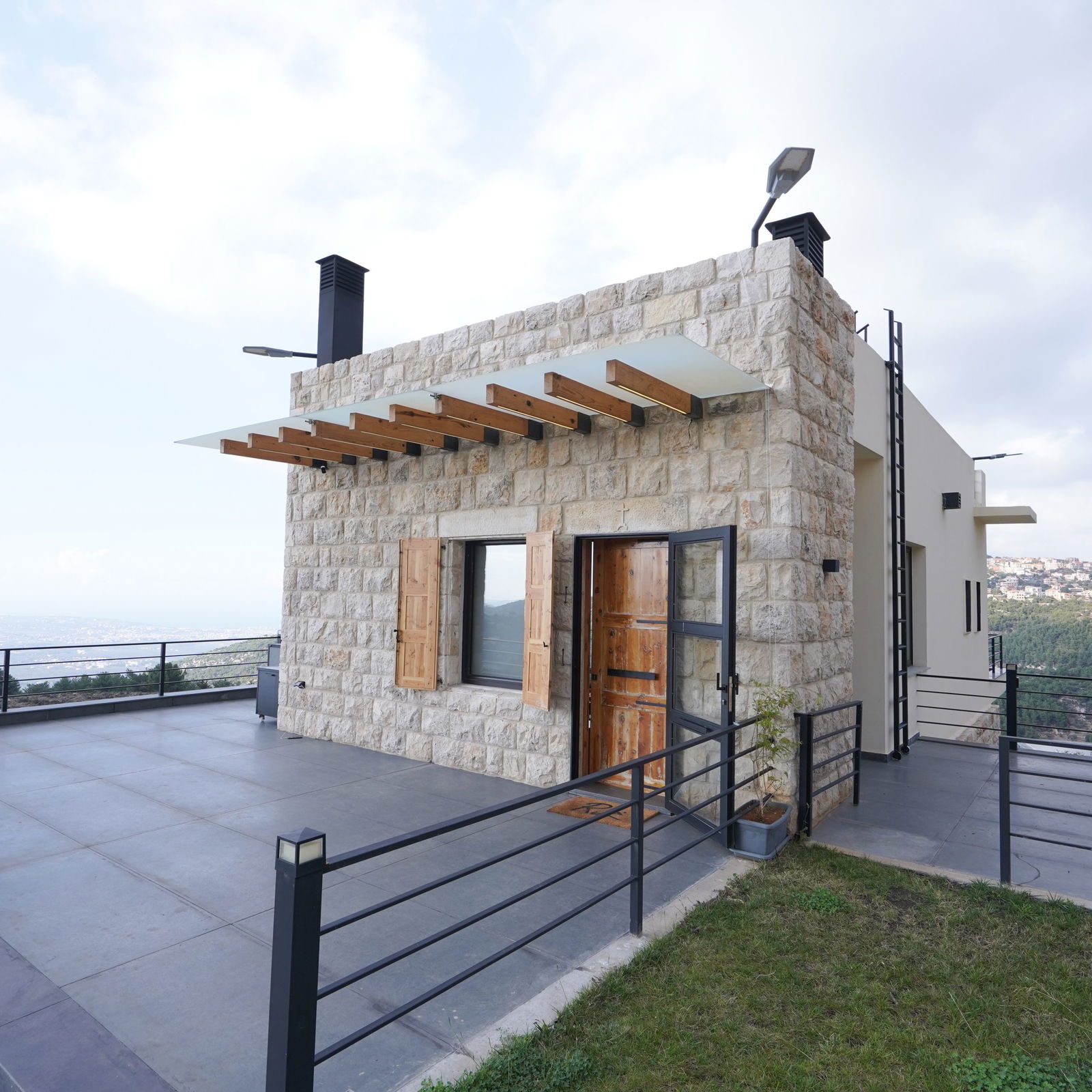 Ground Floor for groups in a Villa – Ehden