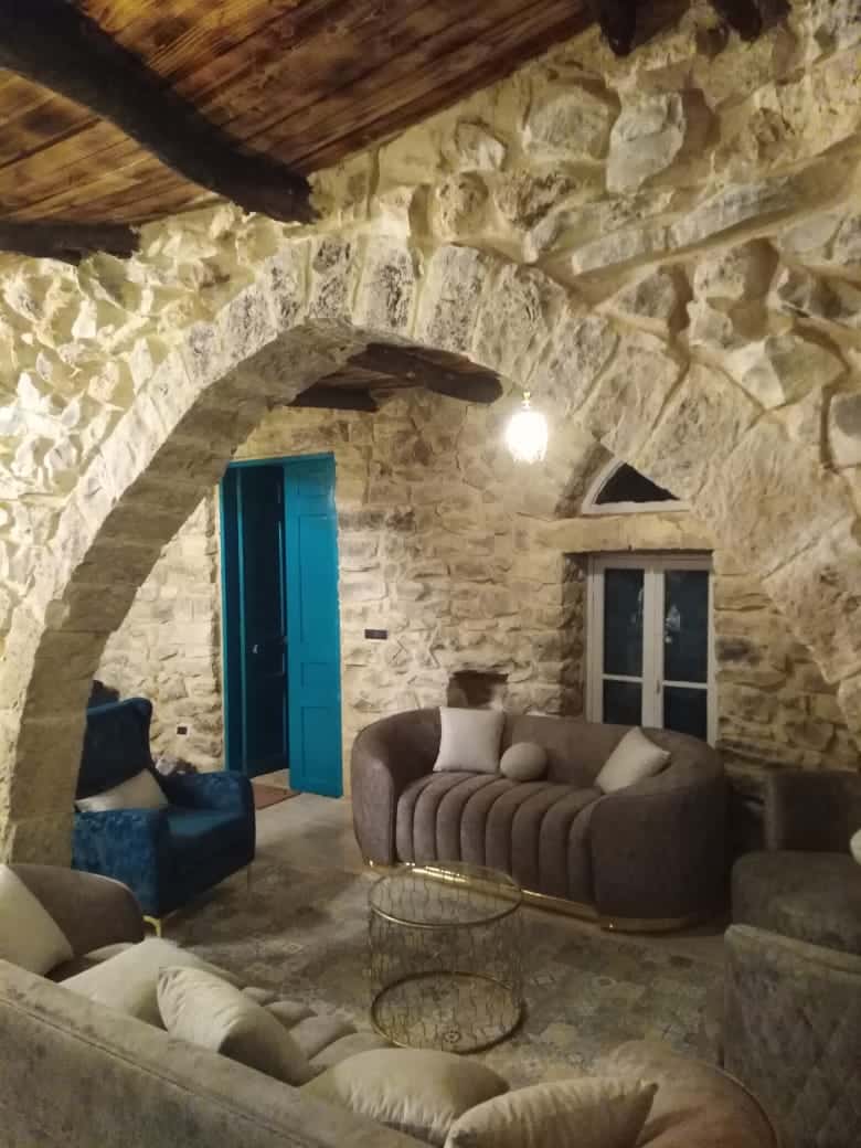 Authentic Lebanese House – Hakel, Jbeil