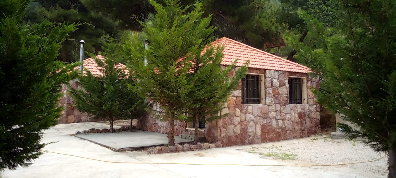 Stone Bungalow (3) – Oudin, Andqet