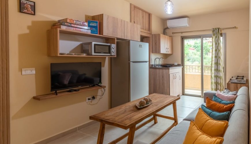 Sunrise Apartment  – Entrance of Batroun