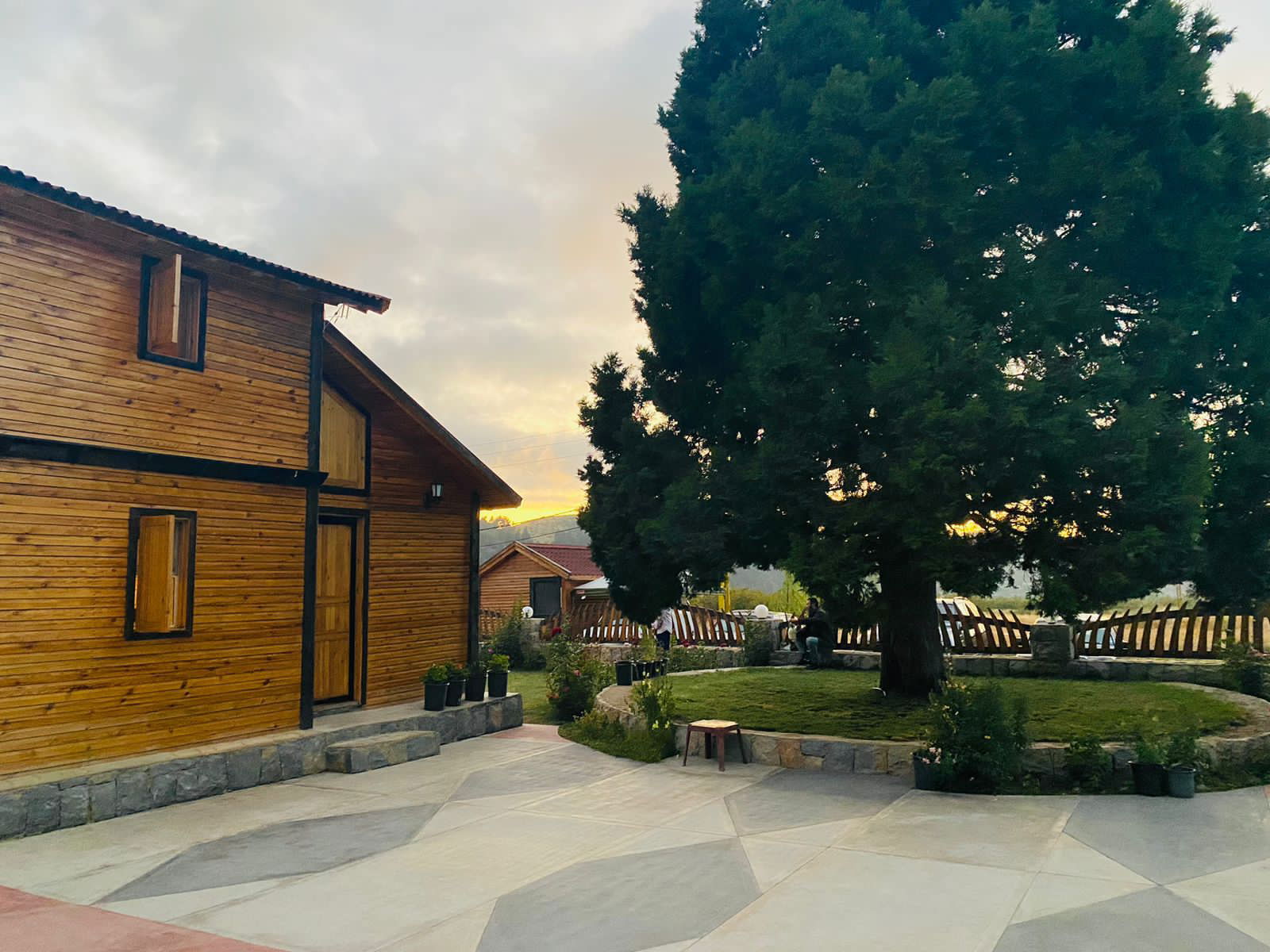 Small Wooden Chalet (2) – Qammoua, Akkar