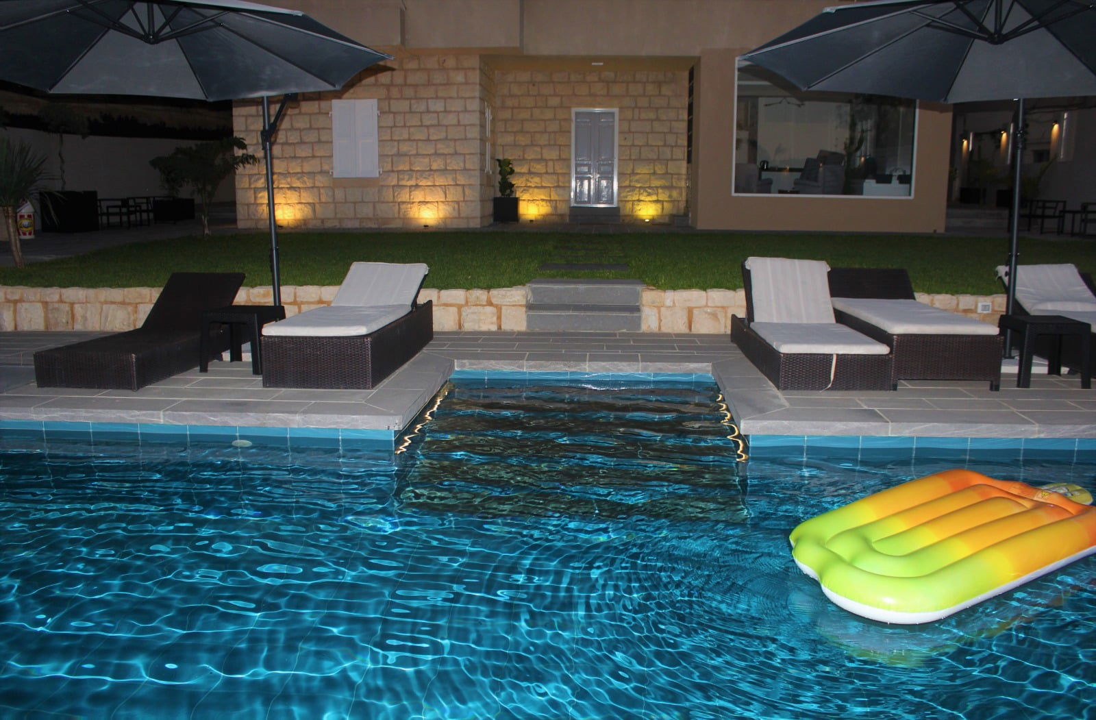 Chalets with Pool – Fidar, Jbeil